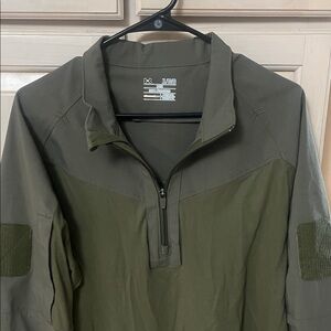 🪖Under Armour allseasongear Quarter-Zip Pullover.